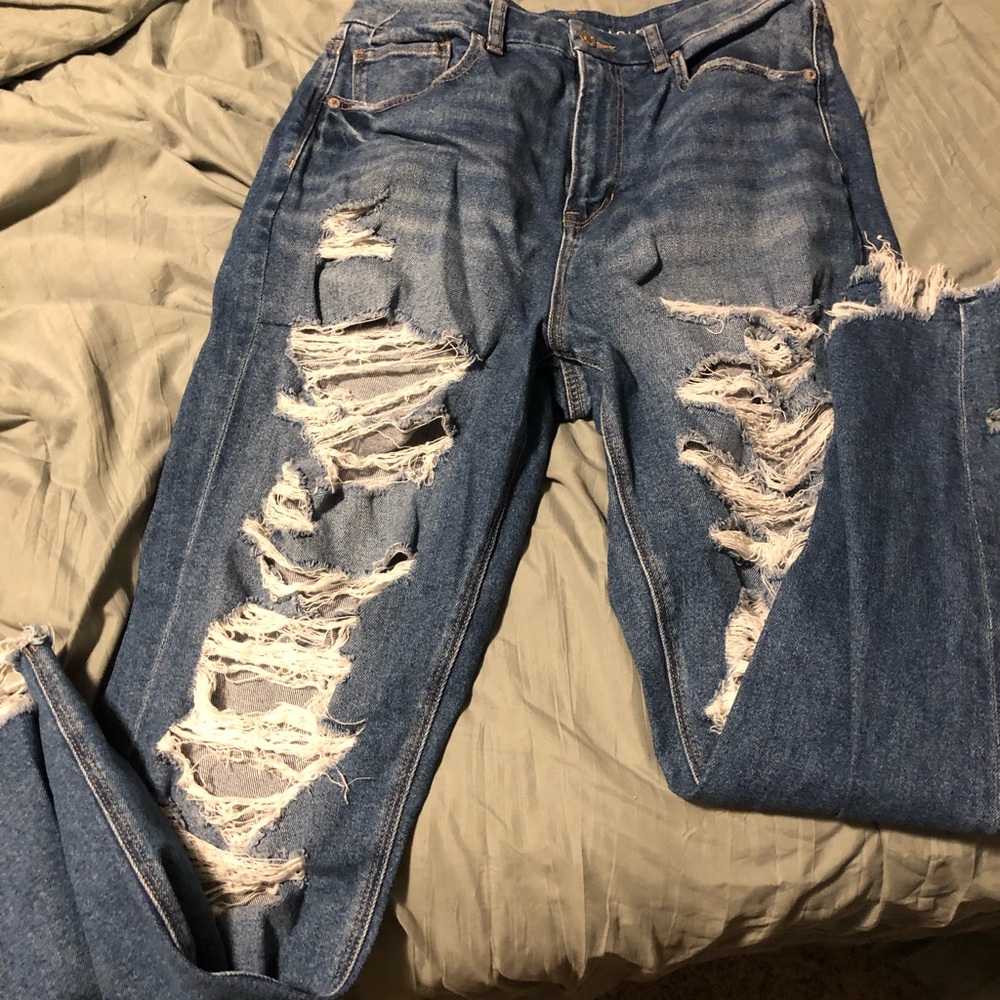 American Eagle Stretch Mom Jeans